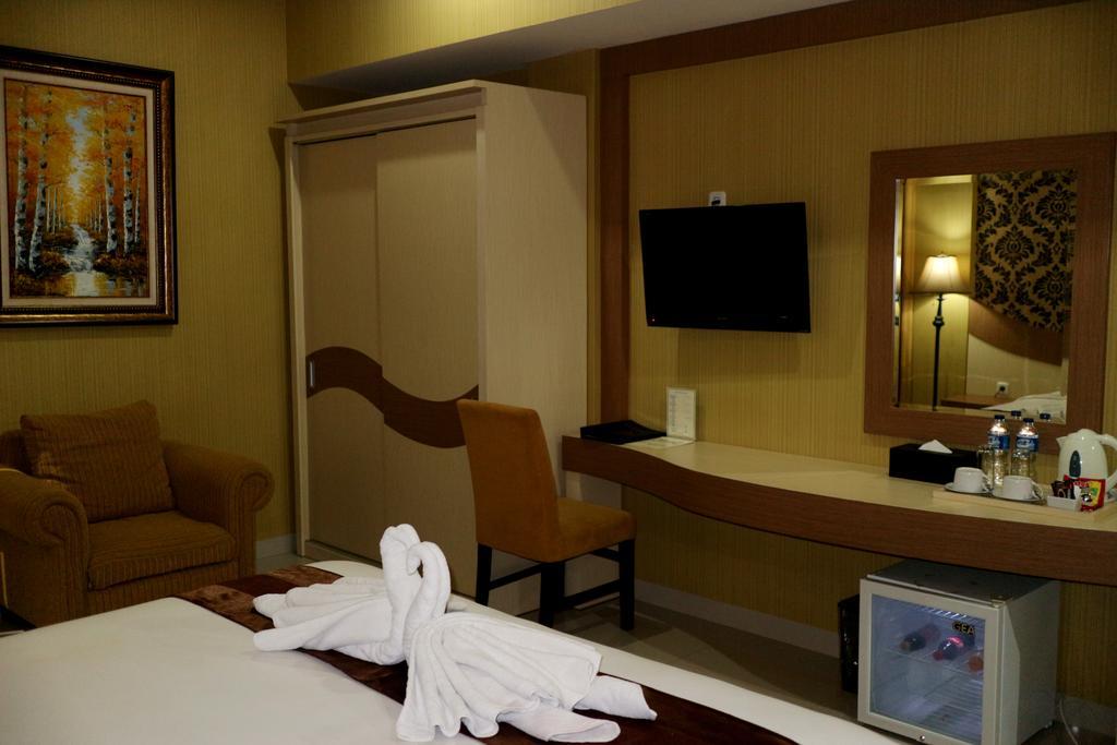 Grand Dian Boutique Hotel Cirebon Exterior photo